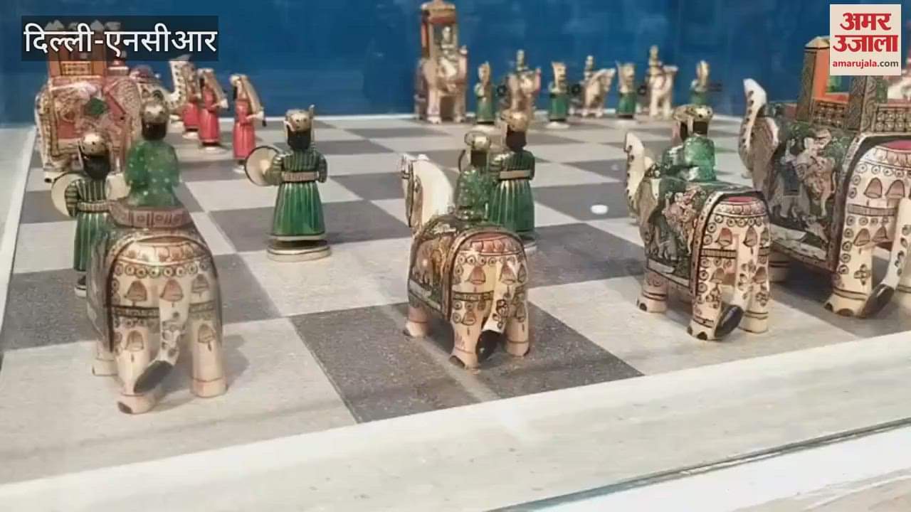 Art exhibition of craftsmen from different states at The Kunj of Shilp Bhavan in South Delhi