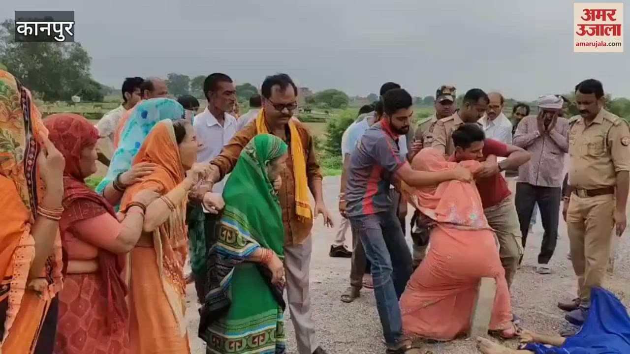 Villagers committed suicide by getting hit by Lucknow-Jabalpur Express