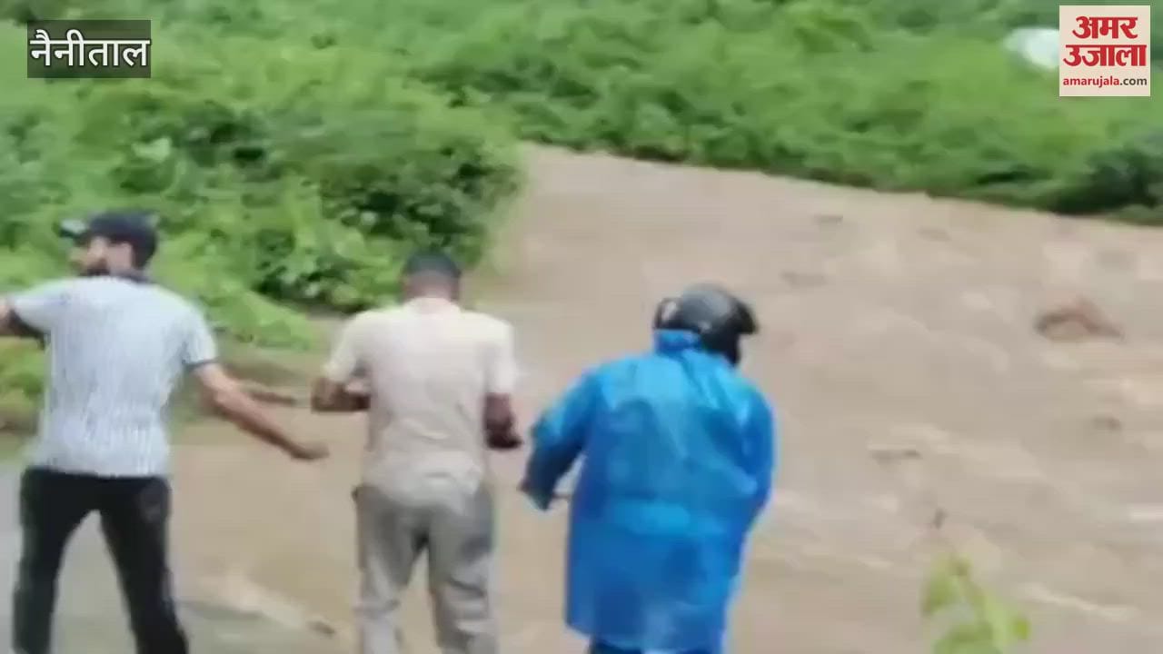 Car saved from floating in Patkot Pirmuli drain