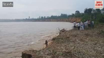Bijnor: Indian Oils pipeline visible due to erosion of Ganga in Balawali, supply of petroleum products stopped