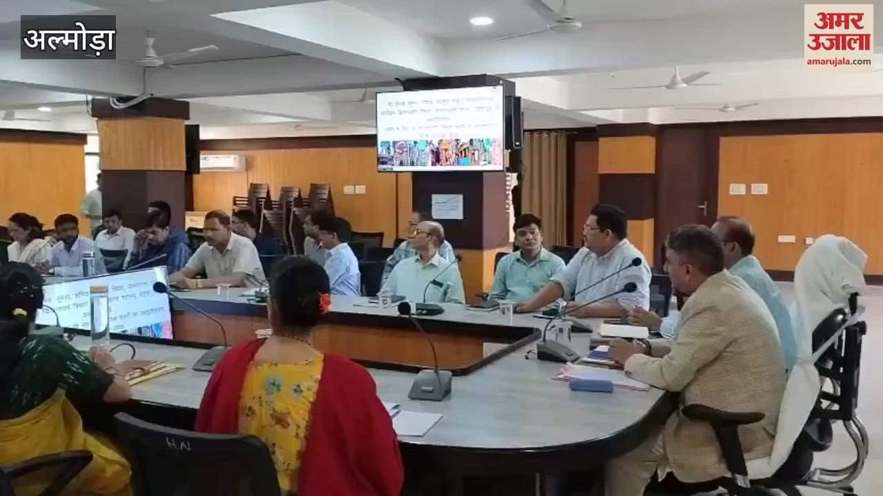 Instructions to complete the work announced by the Chief Minister on time in almora