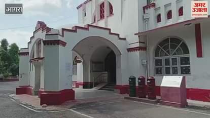 panic in main post office throughout day employees and customers