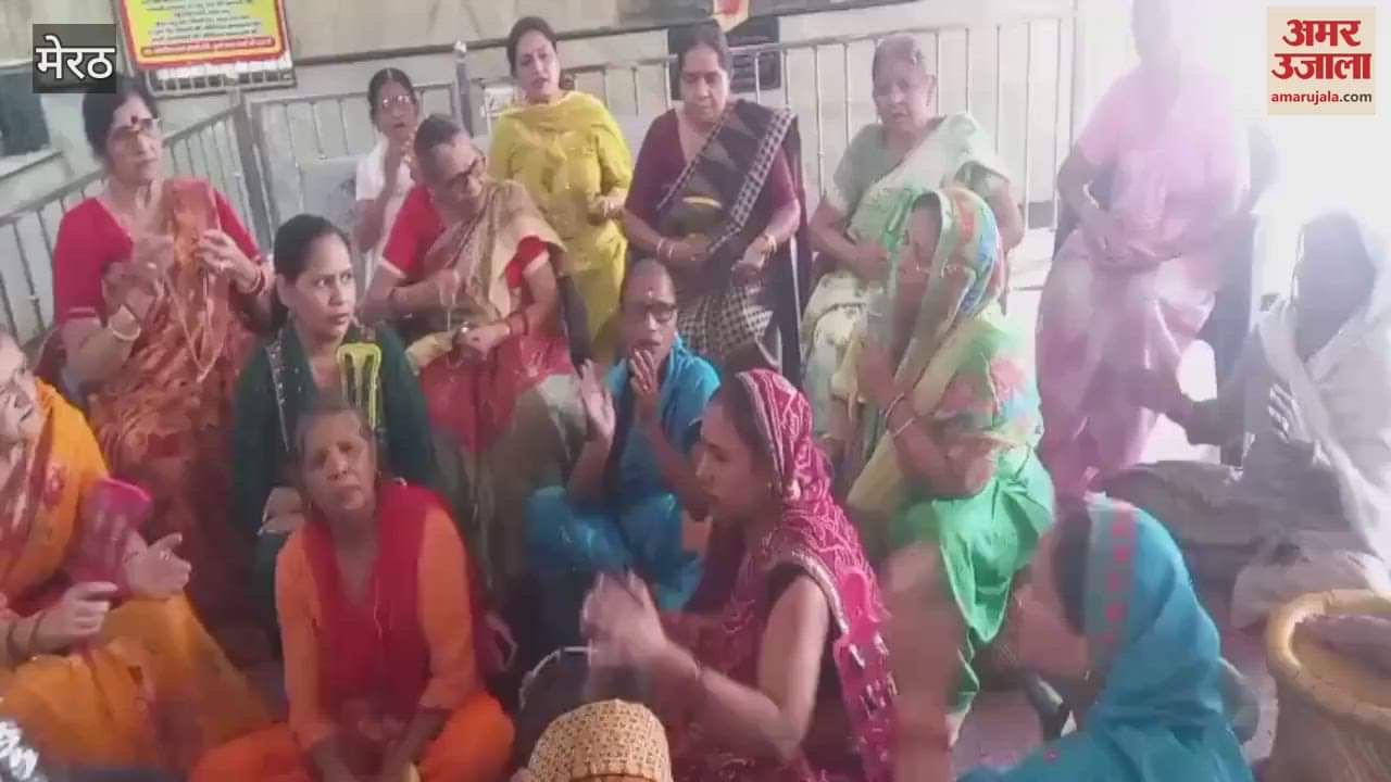 Meerut: Devotees performed Bhajan and Kirtan during Shri Krishna Chhathi Festival in Dashavtar Lord Parshuram Temple