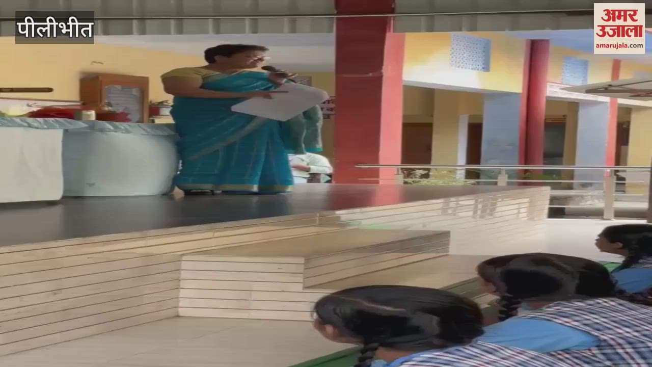 ADM Ritu Poonia gave a message to the girl students in Pilibhit