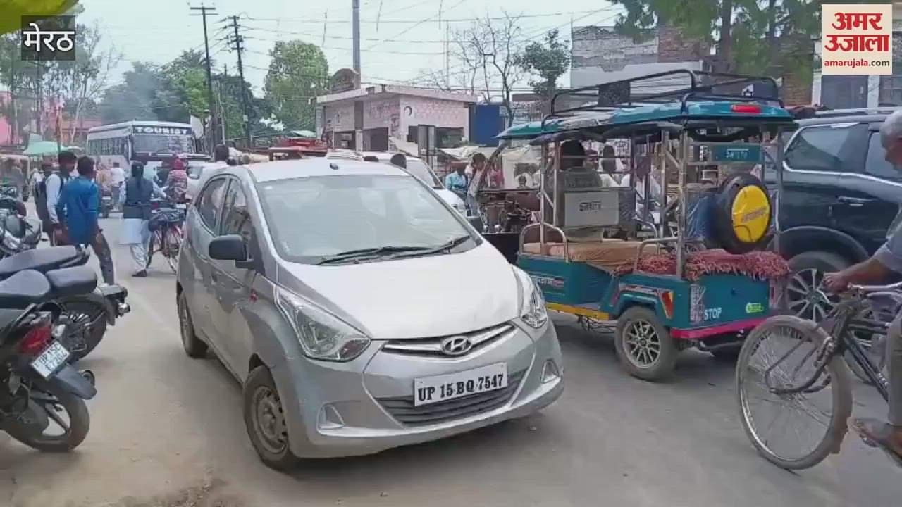 Trick to avoid challan by keeping police cap on dashboard fails, car seized near police station
