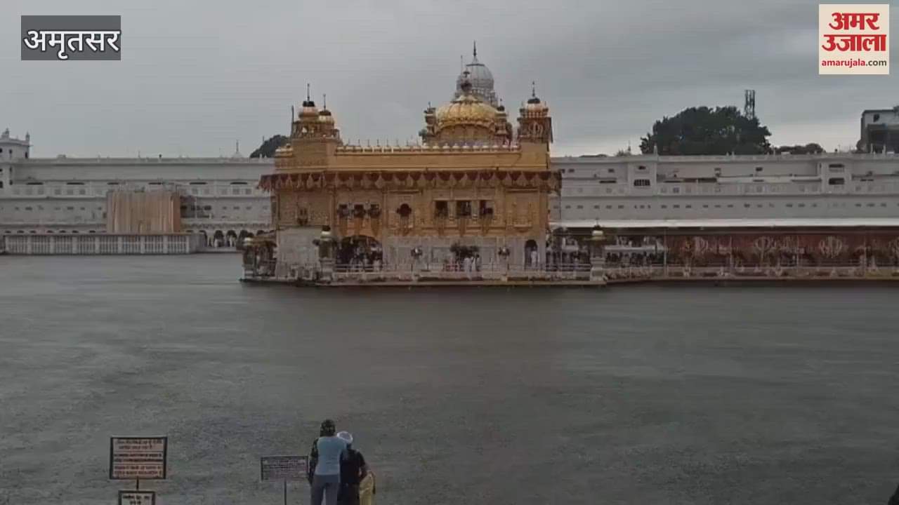 Devotees reached the Golden Temple for the first Prakash Parv of Guru Granth Sahib
