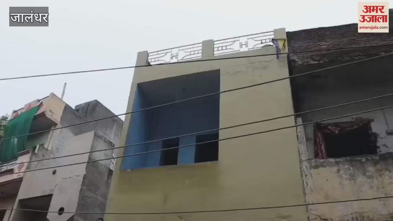 Bulldozer action on house of drug smuggler in Jalandhar