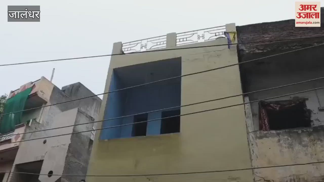Bulldozer action on house of drug smuggler in Jalandhar