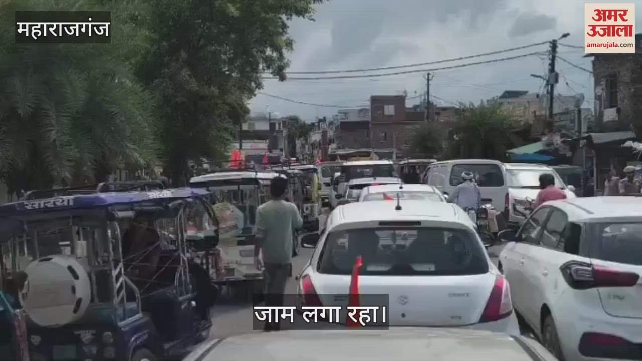 Passers-by troubled by jam at Saxena crossing