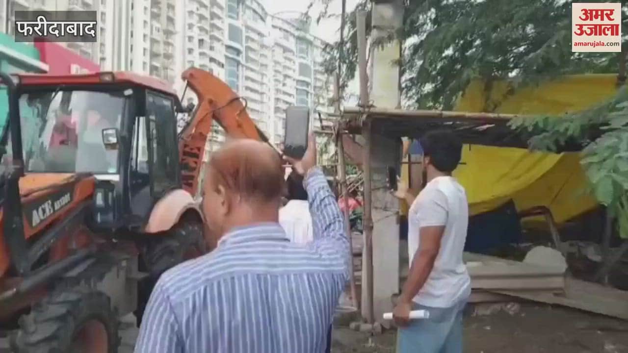 Corporation takes action in Faridabad and team arrives to remove encroachment