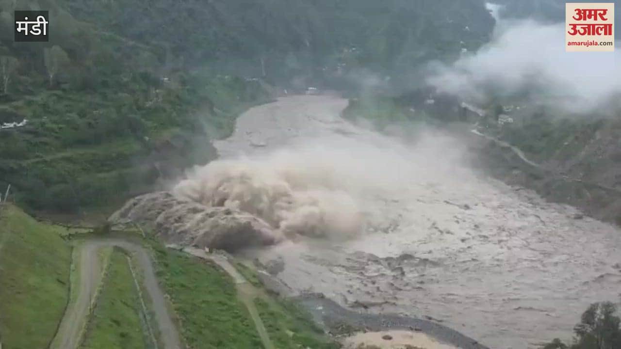 Mandi The water level of Beas river increased further Pandoh Dam management stopped the desilting work