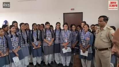Meerut: Girl students asked in the police station - Uncle, how will crime be reduced?