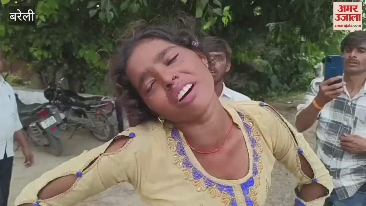 Teen body found hanging from a tree relatives allege murder in Bareilly