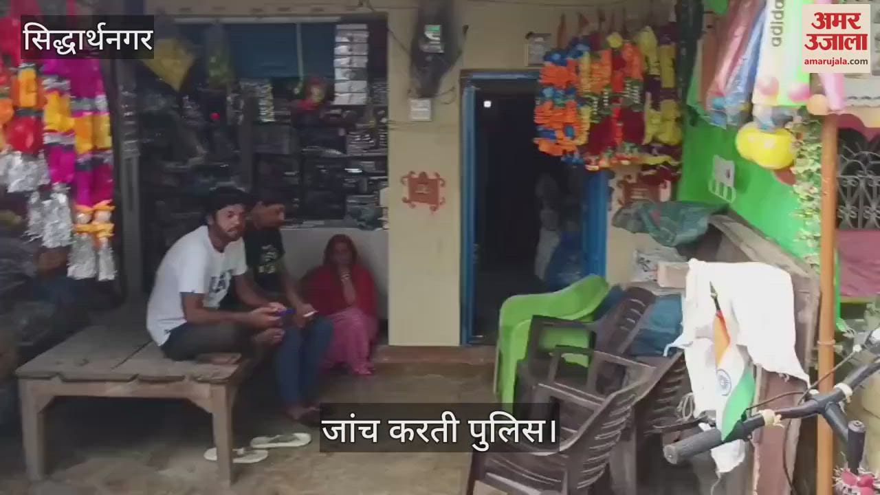 Thieves targeted two houses in one night and stole lakhs of rupees