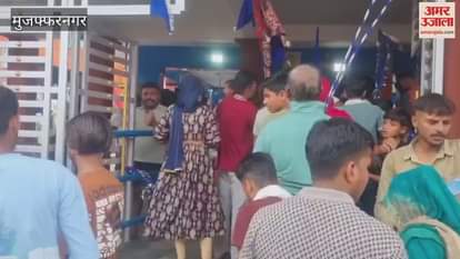 Muzaffarnagar: A crowd of people offering holy symbols and prasad at the historic Dudhli Mhadi