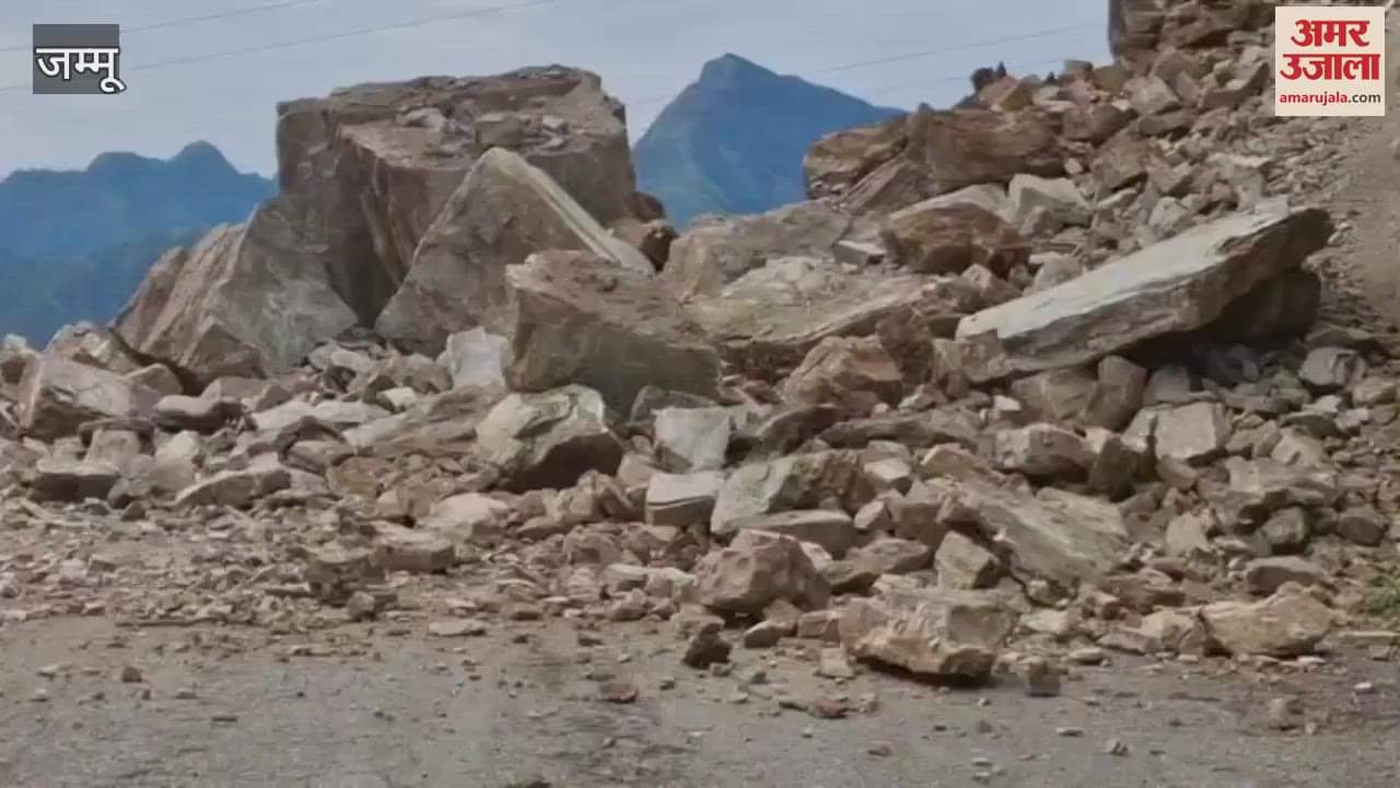 Salal-Arnas road closed due to landslide, commuters are travelling risking their lives