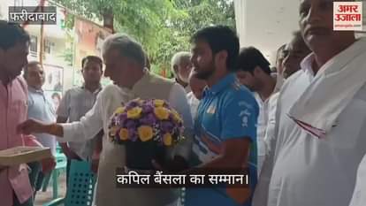 Kapil Bainsala of Palwal who won the gold medal was honored by Union State Cooperative Minister Krishna Pal Gurjar