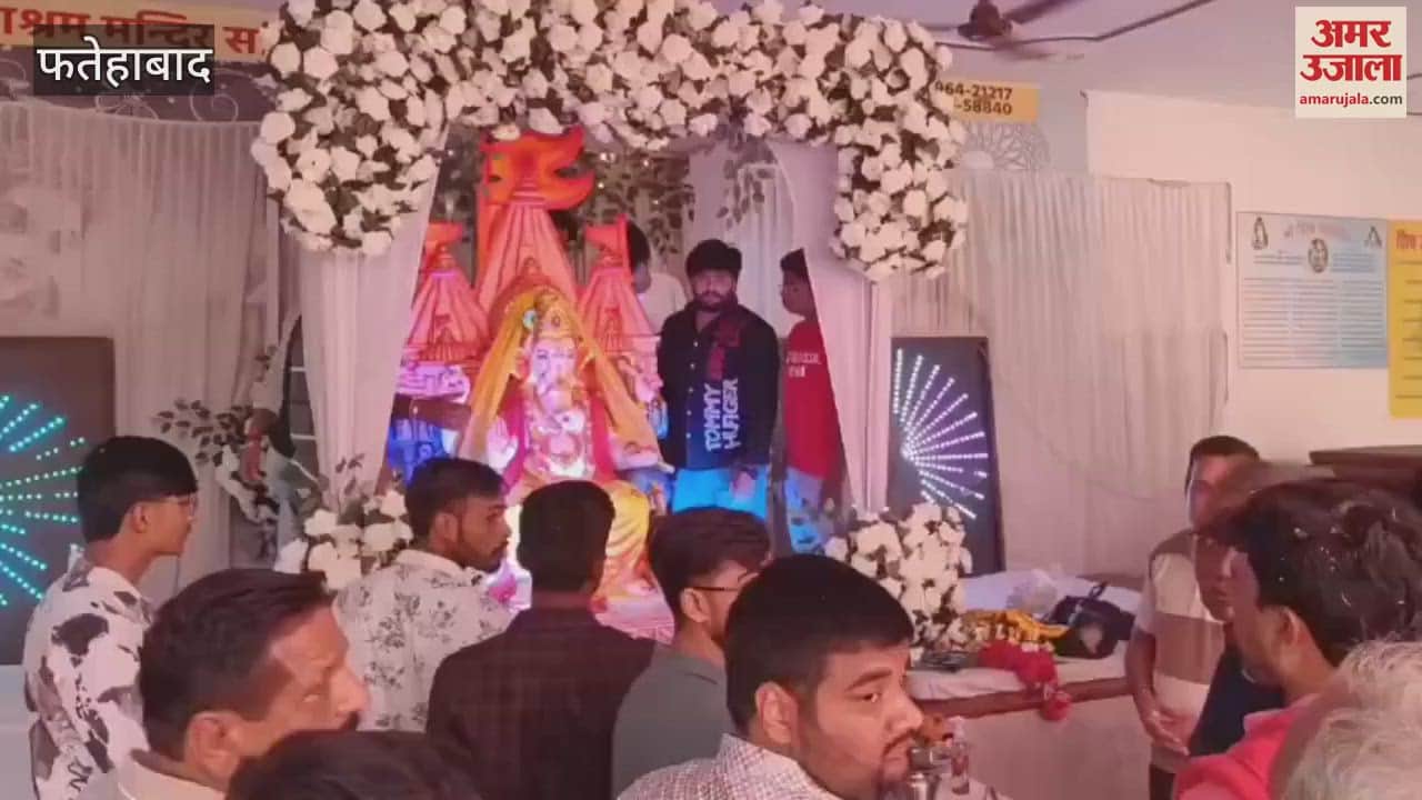 Ganapati was installed on Ganesh Chaturthi in Sanyas Ashram temple in Tohana, Fatehabad