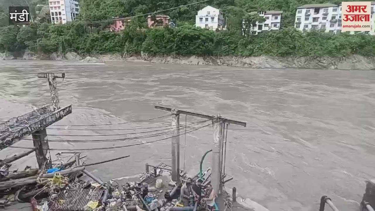 Arrangement for supply of drinking water through tankers in the main market and surrounding areas of Mandi