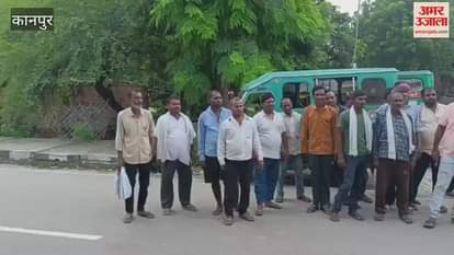 Tempo drivers' protest against illegal collection at the stand intensified