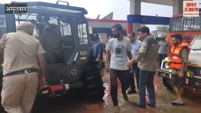 District administration and army are busy in rescuing flood affected people in Amritsar