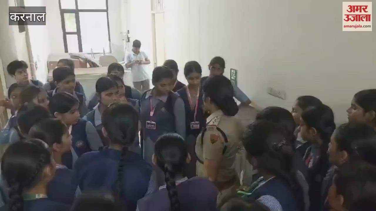 Students of Karnal Government Model Sanskriti Girls School visited Mahila Thana and learnt about the laws
