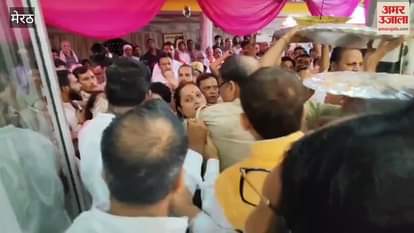 Meerut: Uproar in Vilveshwanath temple, MLA also stopped