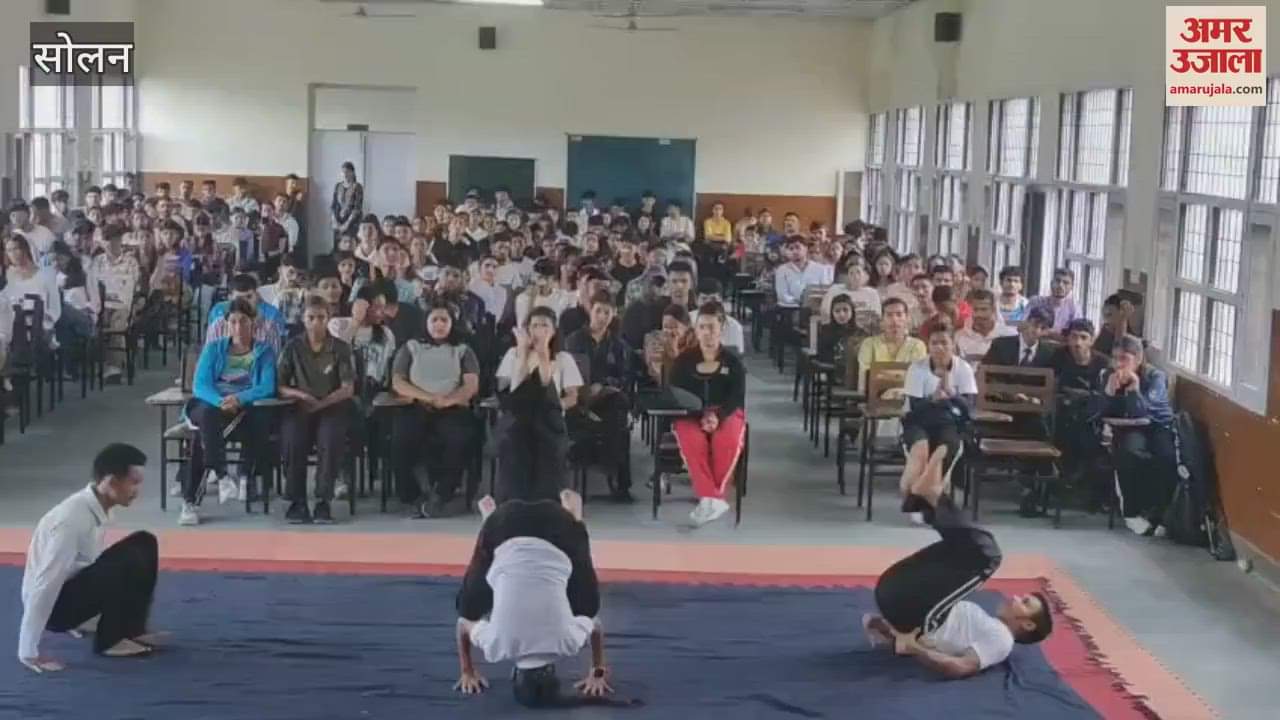 Yoga demonstration organized at Solan College