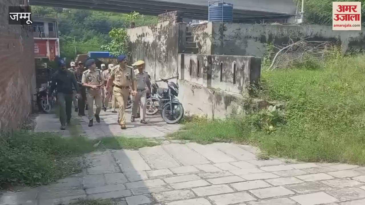 Seva Bharti Sankat Mochan Dal left to help the flood victims, SSP Samba flagged off