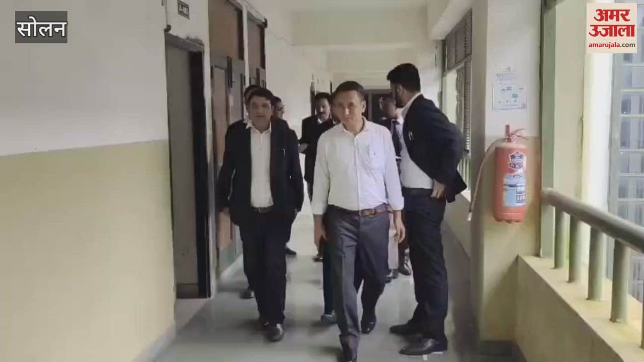 Solan All India Lawyers Union submitted memorandum to close toll plaza