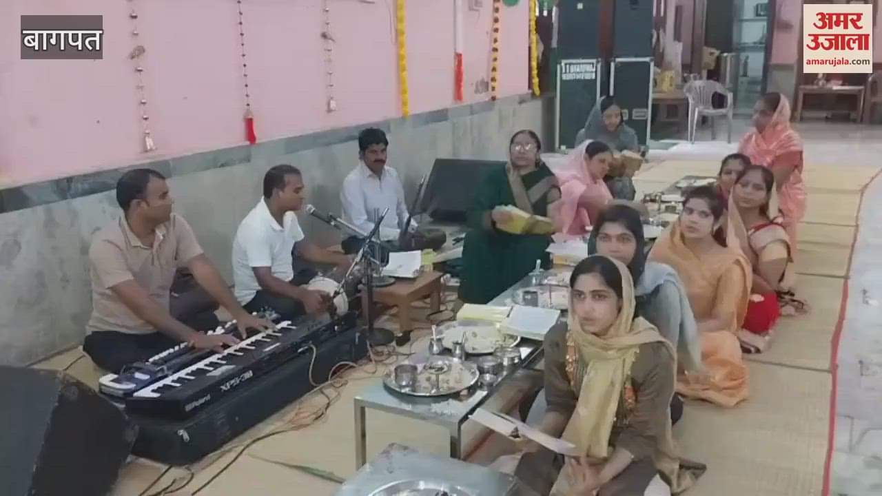 Baghpat: Worship in Jain temples on the beginning of Dashalakshana Mahaparva