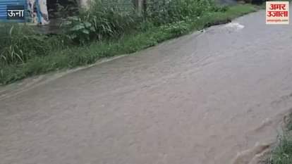 Una Waterlogging problem is serious on Rajli to Govind Sagar lake road