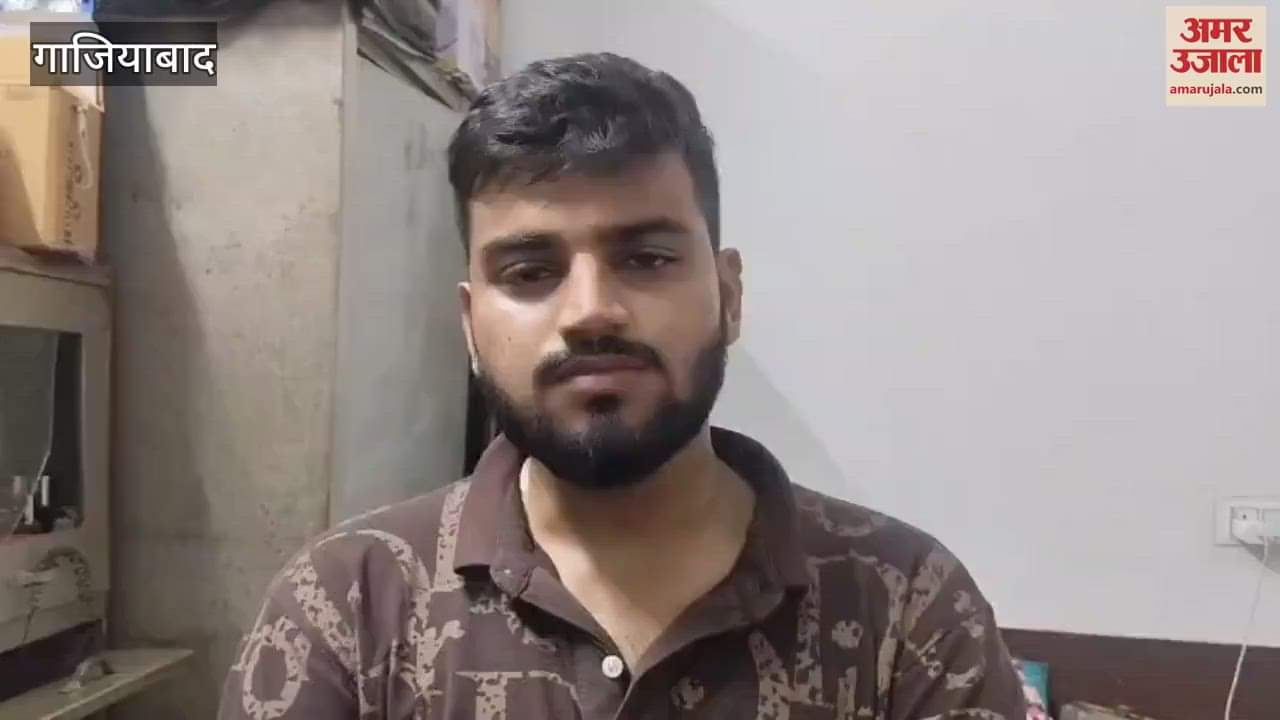 Thieves stole lakhs of rupees from a house in Muradnagar