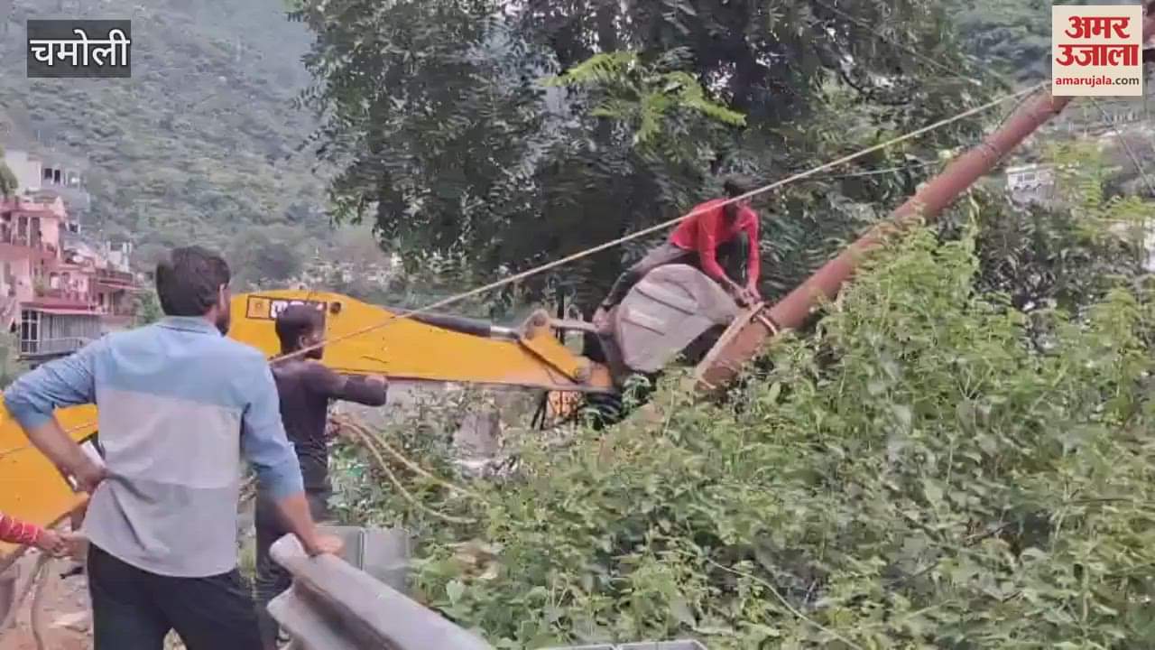Karnaprayag Power supply disrupted for more than 12 hours, officers, employees and workers busy in restoring it
