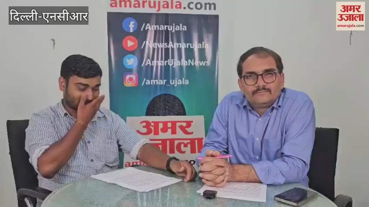 Double decker buses onroads of Delhi after 36 years