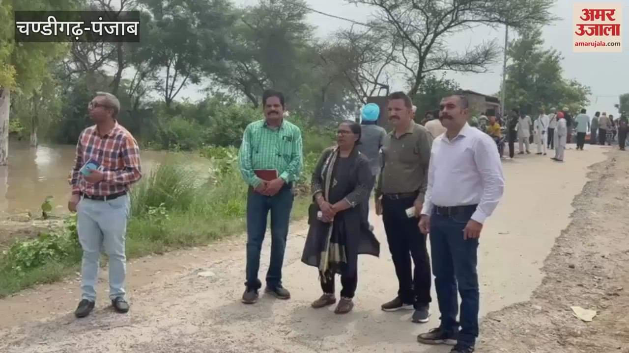 Civil surgeon inspected the relief camps set up in the flood affected villages of Ferozepur