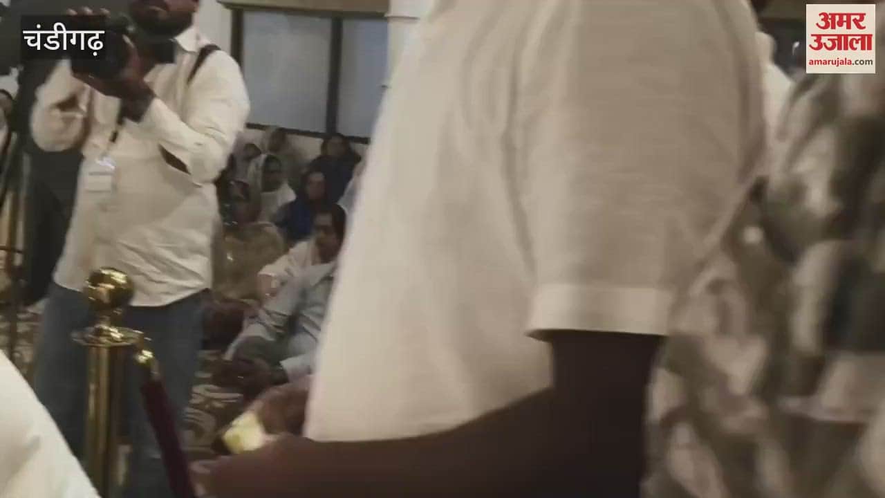 Fans arrive in Chandigarh to pay tribute to actor Jaswinder Bhalla