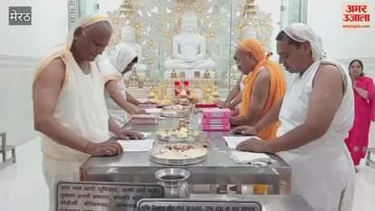 Meerut: Worship organized in Saket Jain temple