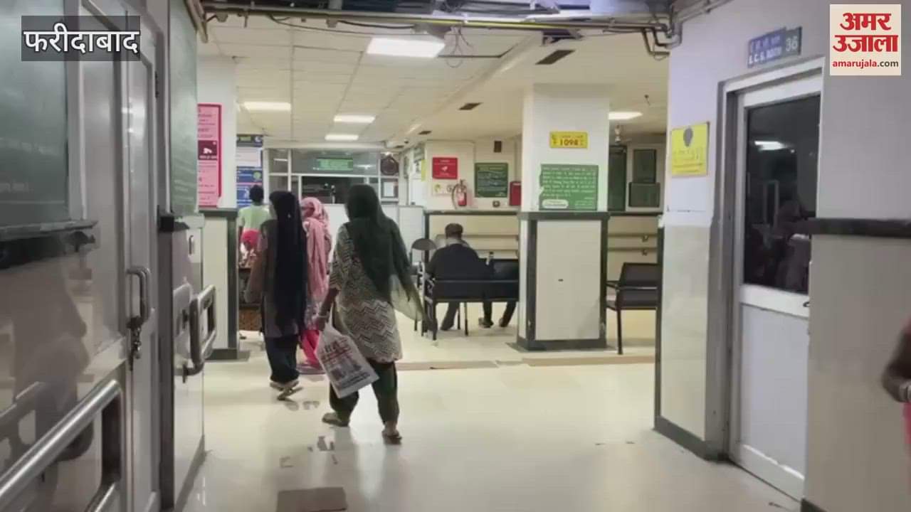 Notice posted outside the male toilet in BK Hospital bathroom is closed