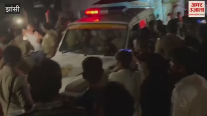 Jhansi: Seeing the crowd SP City got very angry, FIR lodged against 150 people, see video Jhansi: Seeing the crowd SP City got very angry, FIR lodged against 150 people, see video