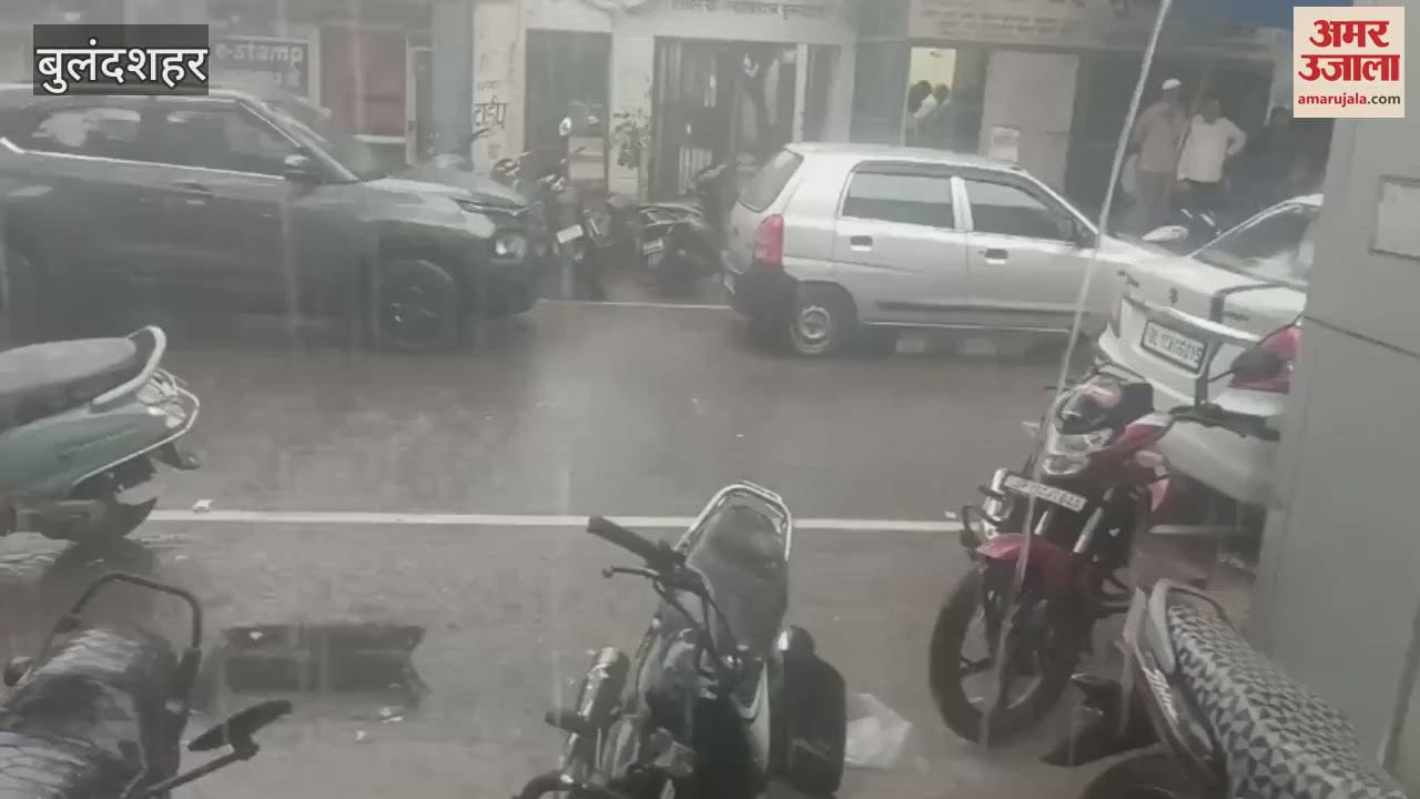 Heavy rain in Bulandshahr, life disrupted