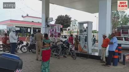 Traffic police issued challan for not wearing helmet in Maharajpur