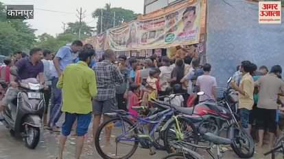 Special bhandaara was organized on Budhwa Mangal, children's favourite things were distributed