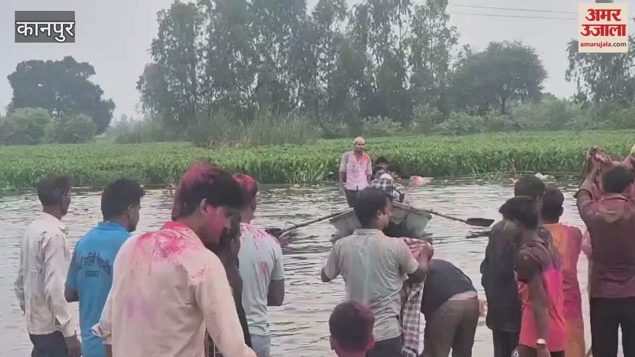 Gajanan's immersion procession started, abir gulal flew