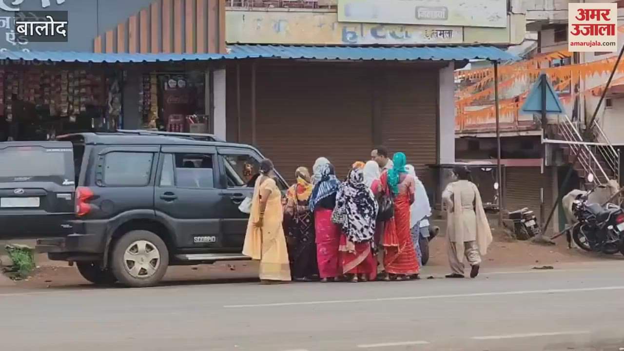 Mitanin women siege of Chief Minister residence in Balod district averted and warning of blockade