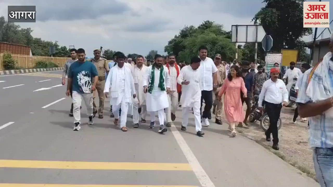 Demonstration by farmers organization against closure of Arsena cut