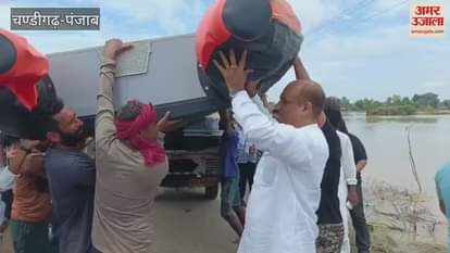 Actor Salman Khan sent two boats for the flood-affected villages of Ferozepur