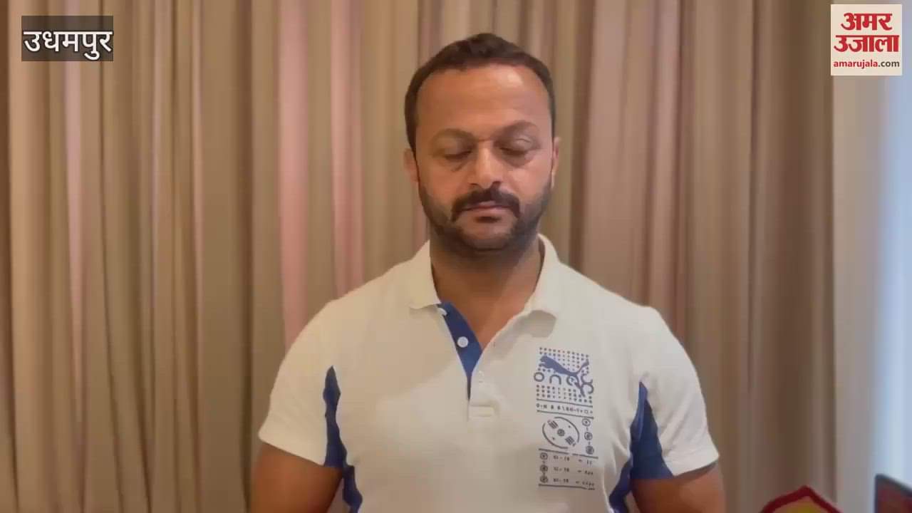 Udhampur: Ruckus over transfer of teachers, Congress demands transparency