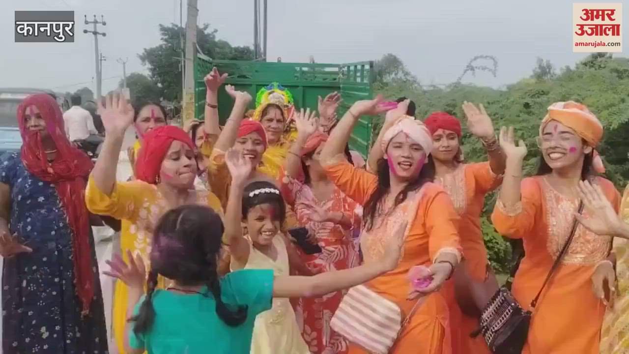 Wearing Rajasthani turbans, devotees reached Mardanpur canal to immerse Ganesh idols