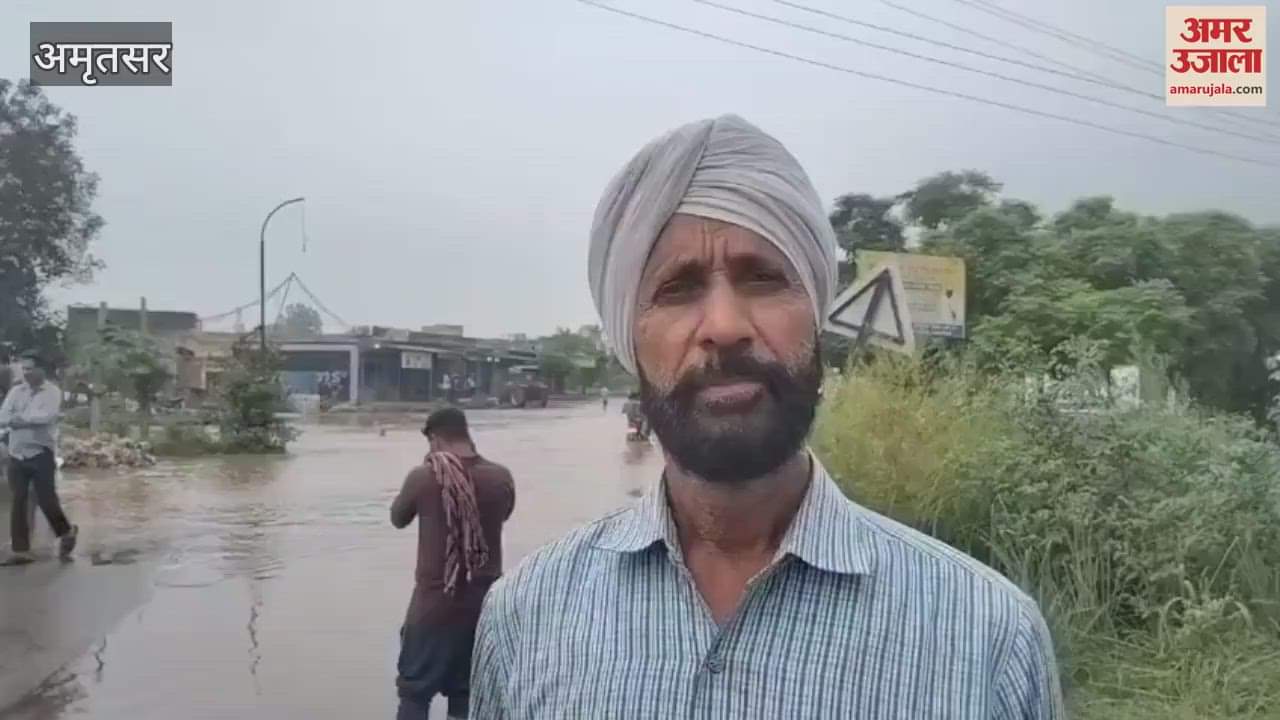 People gave information about the condition of Ramdas who was surrounded by water